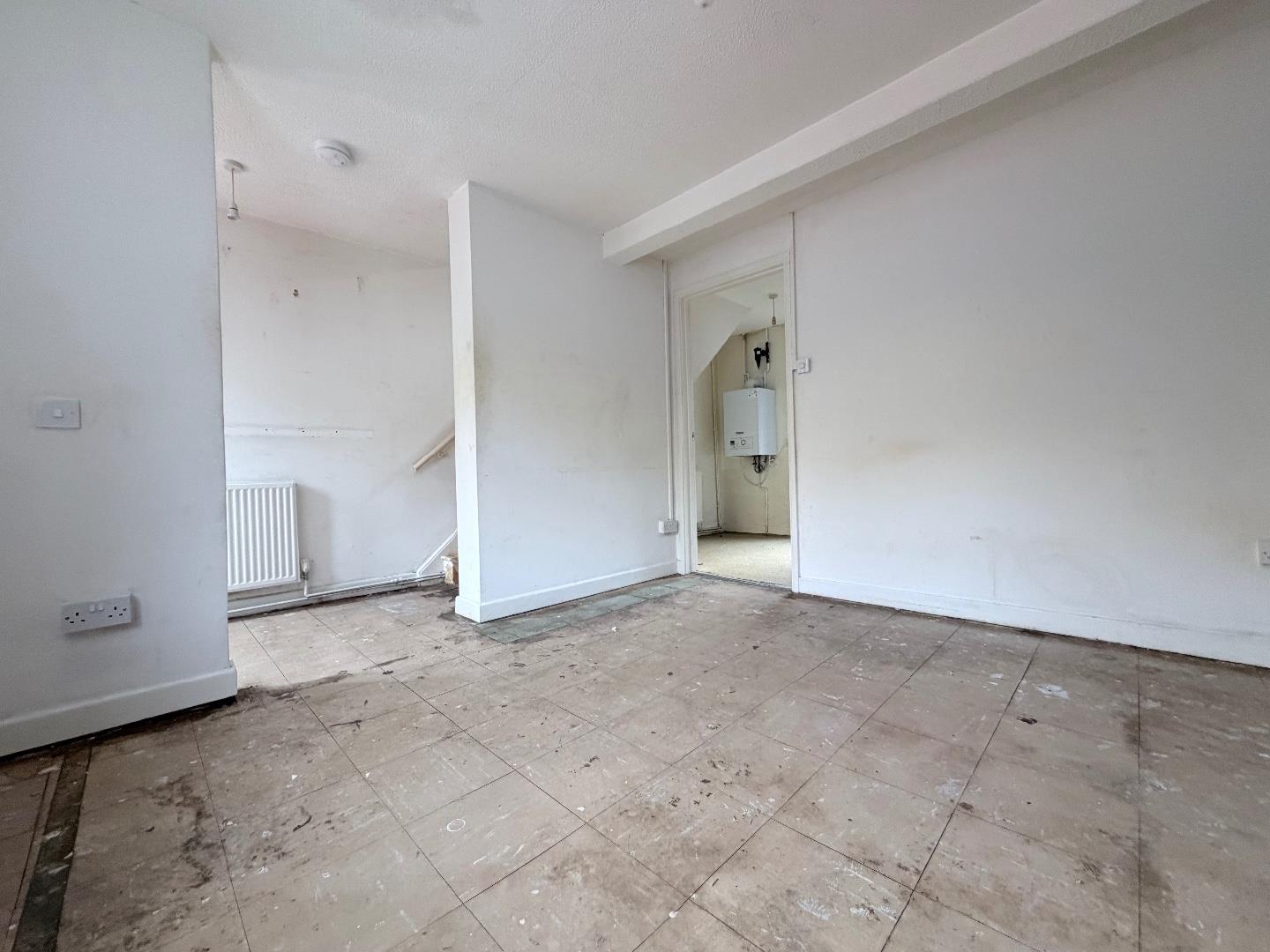 Tynewydd Row, Ogmore Vale, Bridgend County Borough, CF32 7EH